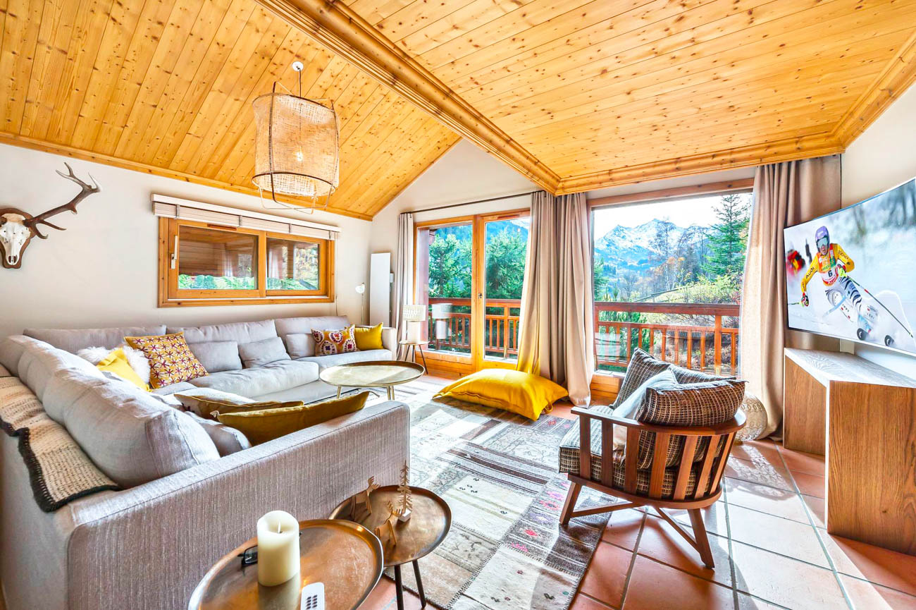 Best luxury catered ski chalets to rent Amy
